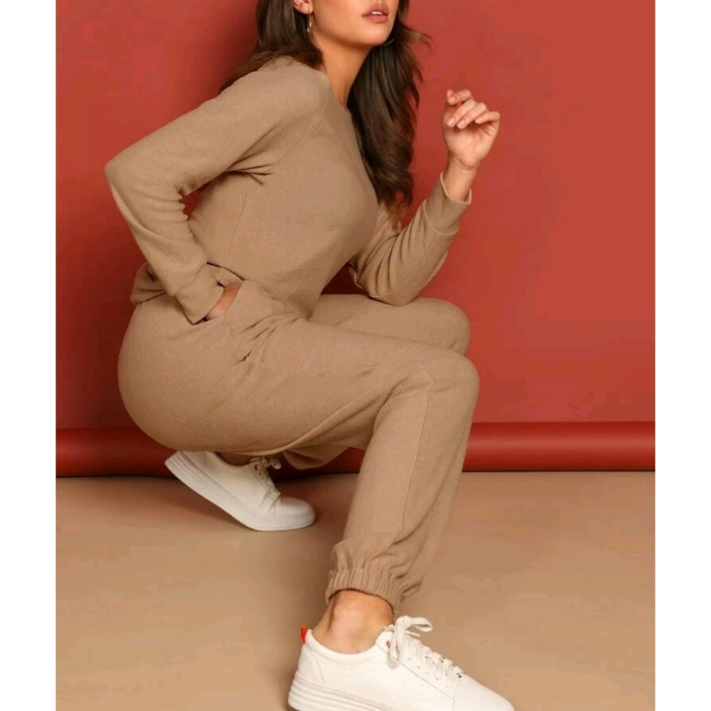 Solid Camel Color Pullover & Sweatpants
